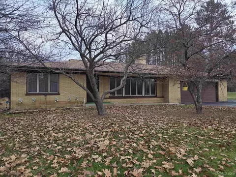 4280 Us 2 W, Iron River, MI 49935