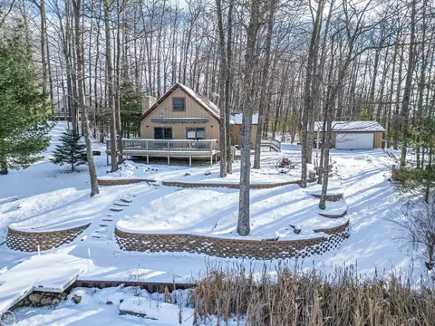5503 Andrew, Harrison, MI 48625