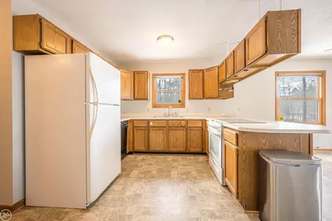 5503 Andrew, Harrison, MI 48625 photo 18
