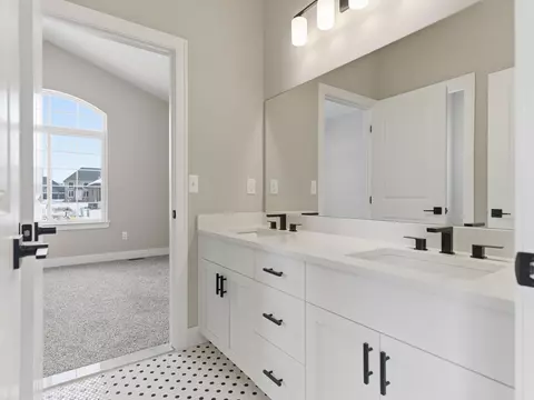 Bath - 50623 Timberstone, Macomb, MI 48042 photo 1 of 10