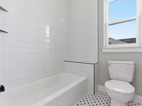 Bath - 50623 Timberstone, Macomb, MI 48042 photo 4 of 10