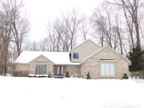 48515 Hidden Oaks, Shelby Township, MI 48317