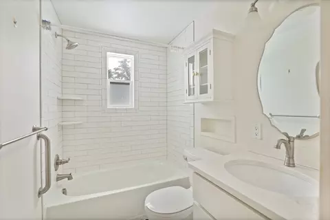Bath - 235 Cherry, Frankenmuth, MI 48734 photo 3 of 3