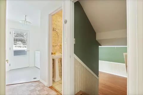 Entry Way - 235 Cherry, Frankenmuth, MI 48734 photo 3 of 6