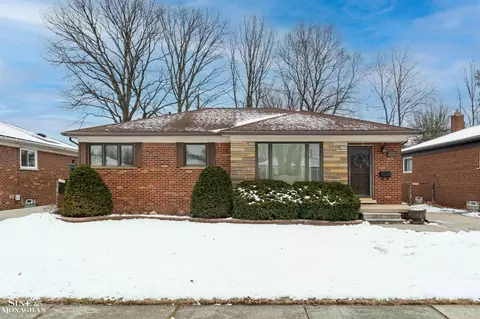 26118 San Rosa, Saint Clair Shores, MI 48081