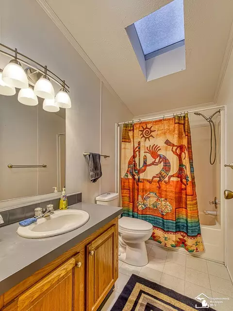 Bath - 10101 Tabbert, Riga, MI 49276 photo 4 of 4