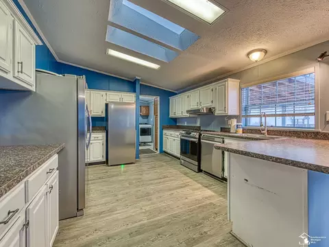 Kitchen - 10101 Tabbert, Riga, MI 49276 photo 2 of 3