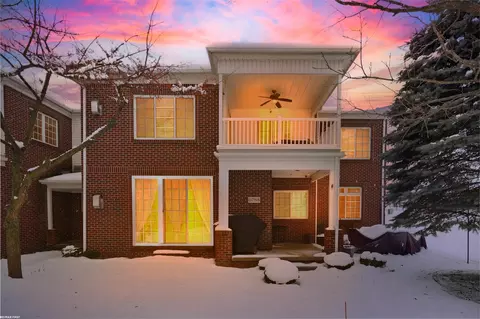 6785 Boulder Pointe, Washington, MI 48094
