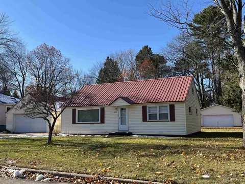 2015 Wetton, Marquette, MI 49855