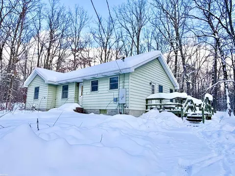 8404 N Dead Strm, Roscommon, MI 48653