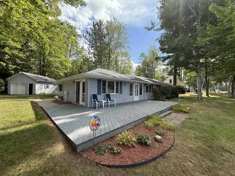 3431 Lakeshore, Gladwin, MI 48624
