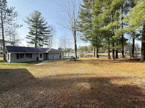 3431 Lakeshore, Gladwin, MI 48624 photo 2