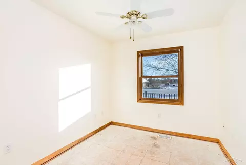 Bedroom - 4294 Turtle, Turner, MI 48765 photo 1 of 4