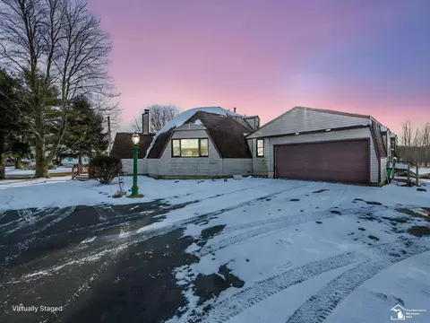 7033 Todd, Ida, MI 48140