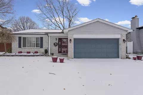 15025 Annapolis, Sterling Heights, MI 48313