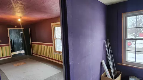 Entry Way - 416 E Logan, Tecumseh, MI 49286 photo 15 of 17
