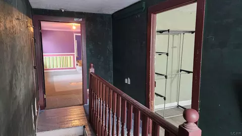Entry Way - 416 E Logan, Tecumseh, MI 49286 photo 9 of 17