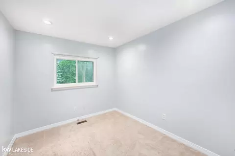 Bedroom - 3675 Anvil, Troy, MI 48083 photo 5 of 6