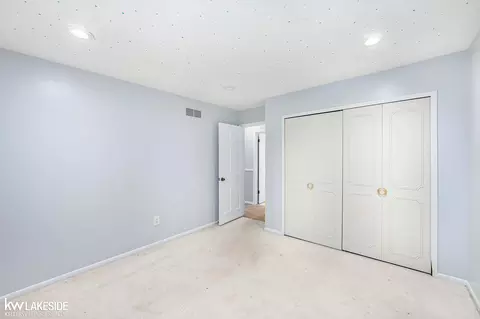 Bedroom - 3675 Anvil, Troy, MI 48083 photo 2 of 6
