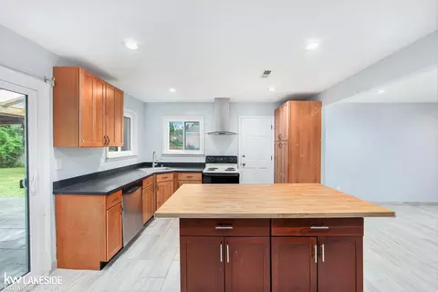 Kitchen - 3675 Anvil, Troy, MI 48083 photo 1 of 2