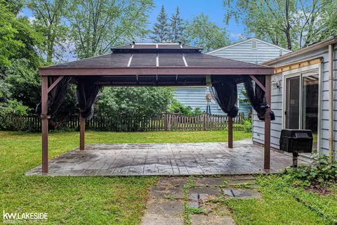 Exterior - 3675 Anvil, Troy, MI 48083 photo 4 of 6