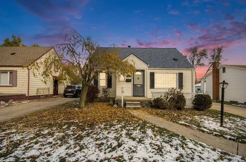 21705 Fresard, Saint Clair Shores, MI 48080