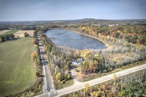 n1307 Hamilton Lake Road, Vulcan, MI 49892