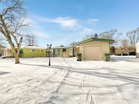 1510 S 13th, Escanaba, MI 49829