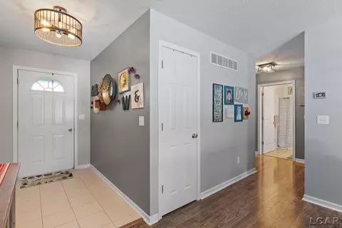 Entry Way - 3110 Crabtree, Tecumseh, MI 49286 photo 2 of 2