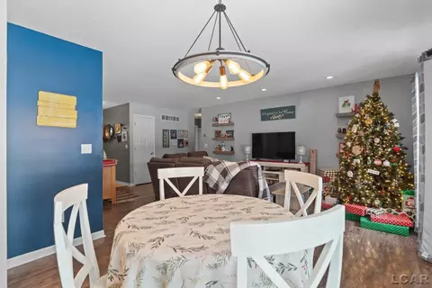Dining - 3110 Crabtree, Tecumseh, MI 49286 photo 1 of 1