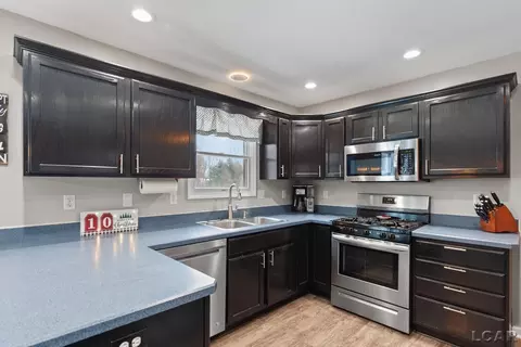Kitchen - 3110 Crabtree, Tecumseh, MI 49286 photo 2 of 6
