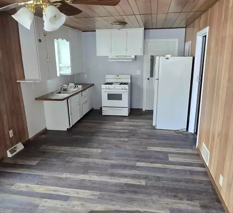 2145 White, Standish, MI 48658 photo 6