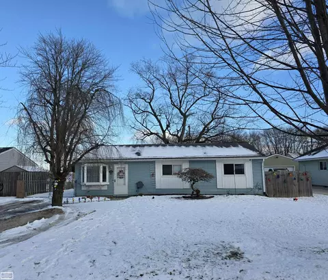 39690 Detroit, Harrison Township, MI 48045