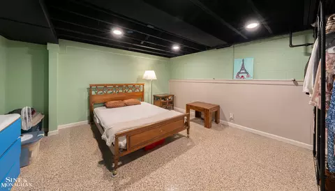 Bedroom - 528 Hidden, Grosse Pointe Woods, MI 48236 photo 3 of 3