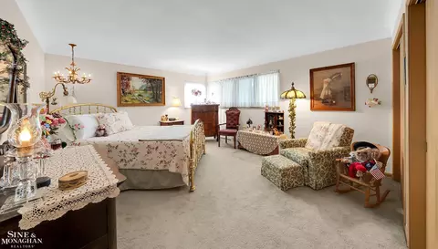 Bedroom - 528 Hidden, Grosse Pointe Woods, MI 48236 photo 1 of 3