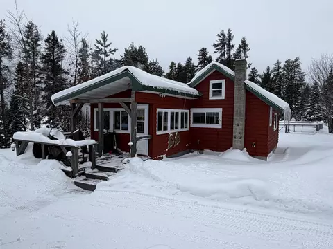 328 Clark Crk, Ishpeming, MI 49849
