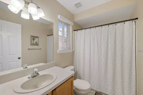 22561 Bluewater Dr, Macomb, MI 48044 photo 27