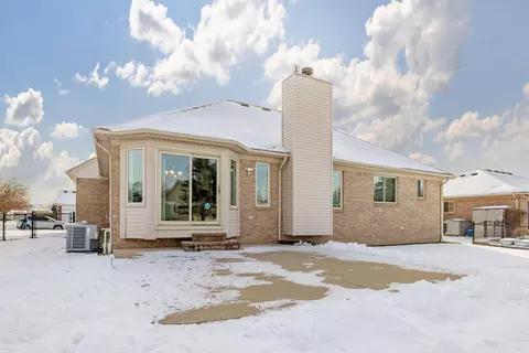 22561 Bluewater Dr, Macomb, MI 48044 photo 33