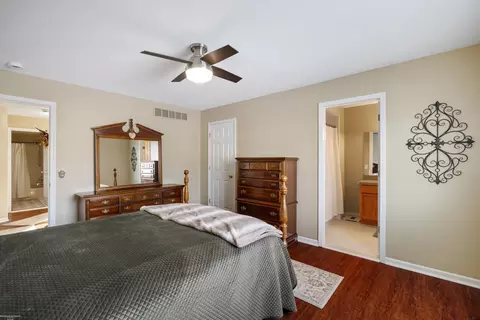 22561 Bluewater Dr, Macomb, MI 48044 photo 17