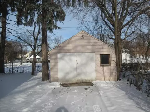 1702 Stevenson, Flint, MI 48504 photo 10