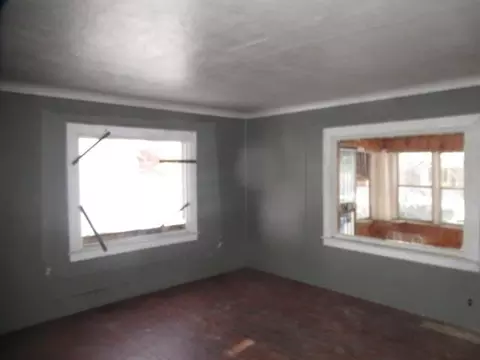 1702 Stevenson, Flint, MI 48504 photo 4