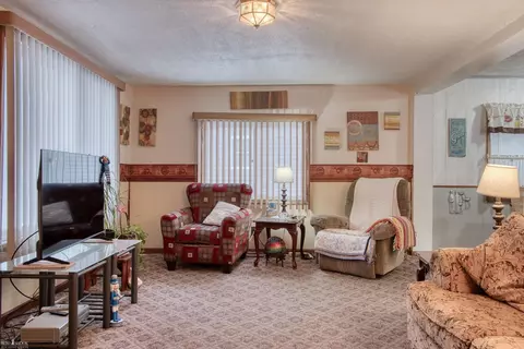 Living - 302 E State, Corunna, MI 48817 photo 2 of 2
