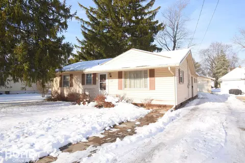 1320 W King, Owosso, MI 48867