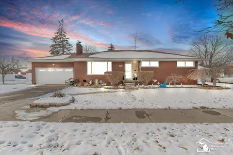 14562 Burns, Southgate, MI 48195