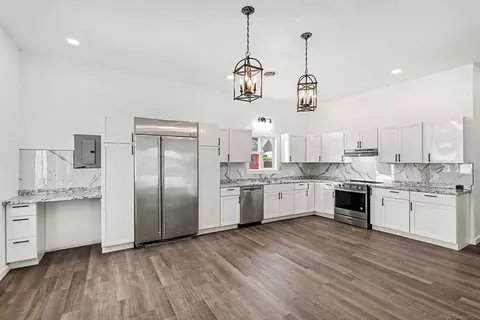 Kitchen - 145 N Elms, Flushing, MI 48433 photo 1 of 1