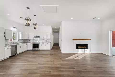 Entry Way - 145 N Elms, Flushing, MI 48433 photo 1 of 1