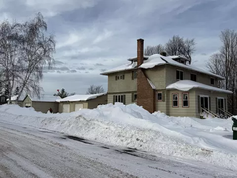 7894 E Smt, Bessemer, MI 49911