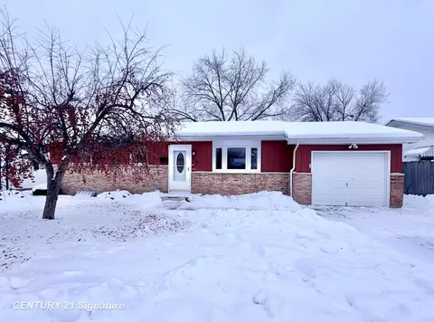 919 Stinson, Saginaw, MI 48604