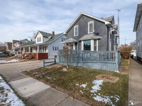 Exterior - 527 E Fifth, Monroe, MI 48161 photo 4 of 6