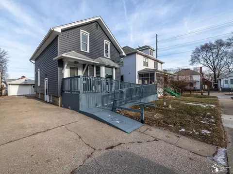 Exterior - 527 E Fifth, Monroe, MI 48161 photo 3 of 6